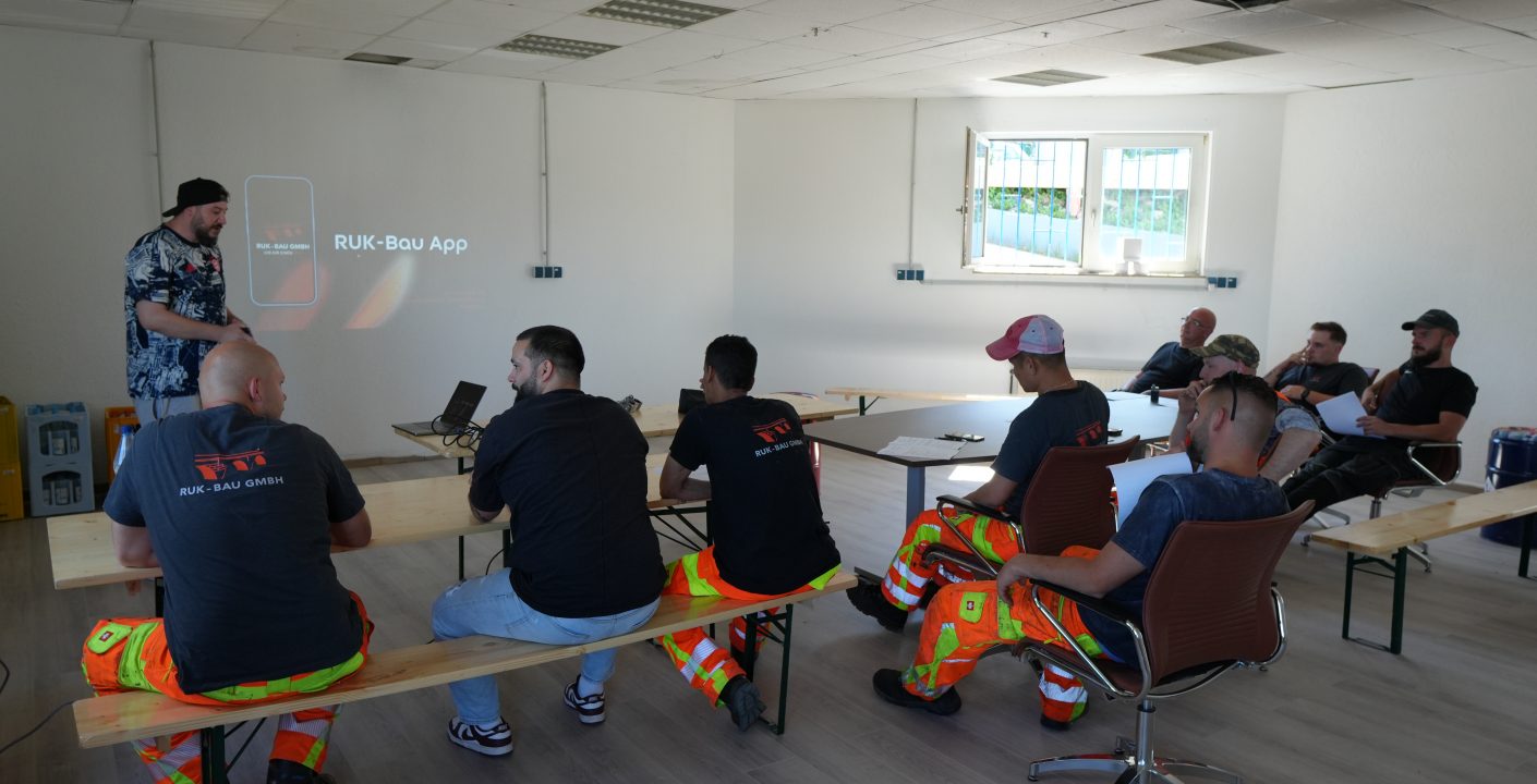 Einführung der RUK Bau App: ab 01.07. im Team im Einsatz